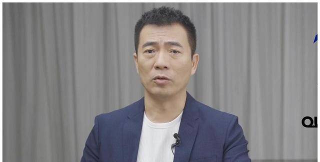 黄健翔暗讽董路与足球媒体人的争执:言辞前应自省_言论_世界杯_李铁