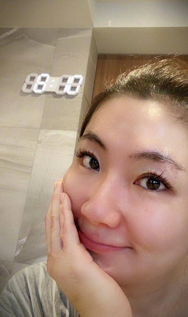 38岁的任家萱selina,不仅拥有美好的友谊,活得也越来越少女_单飞_生日