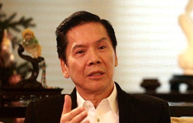 《赌神》内幕,"赌神"一角最初的人选并不是周润发_王晶_电影_向华强