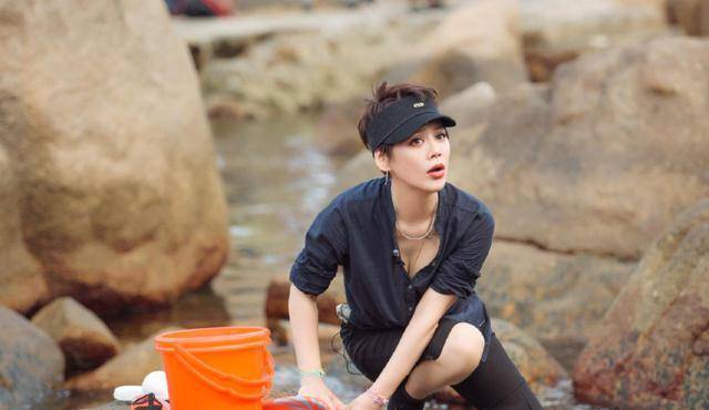 49岁宁静体重常年维持在45公斤,坦言其实挺简单,要做到自律_身材_饮食