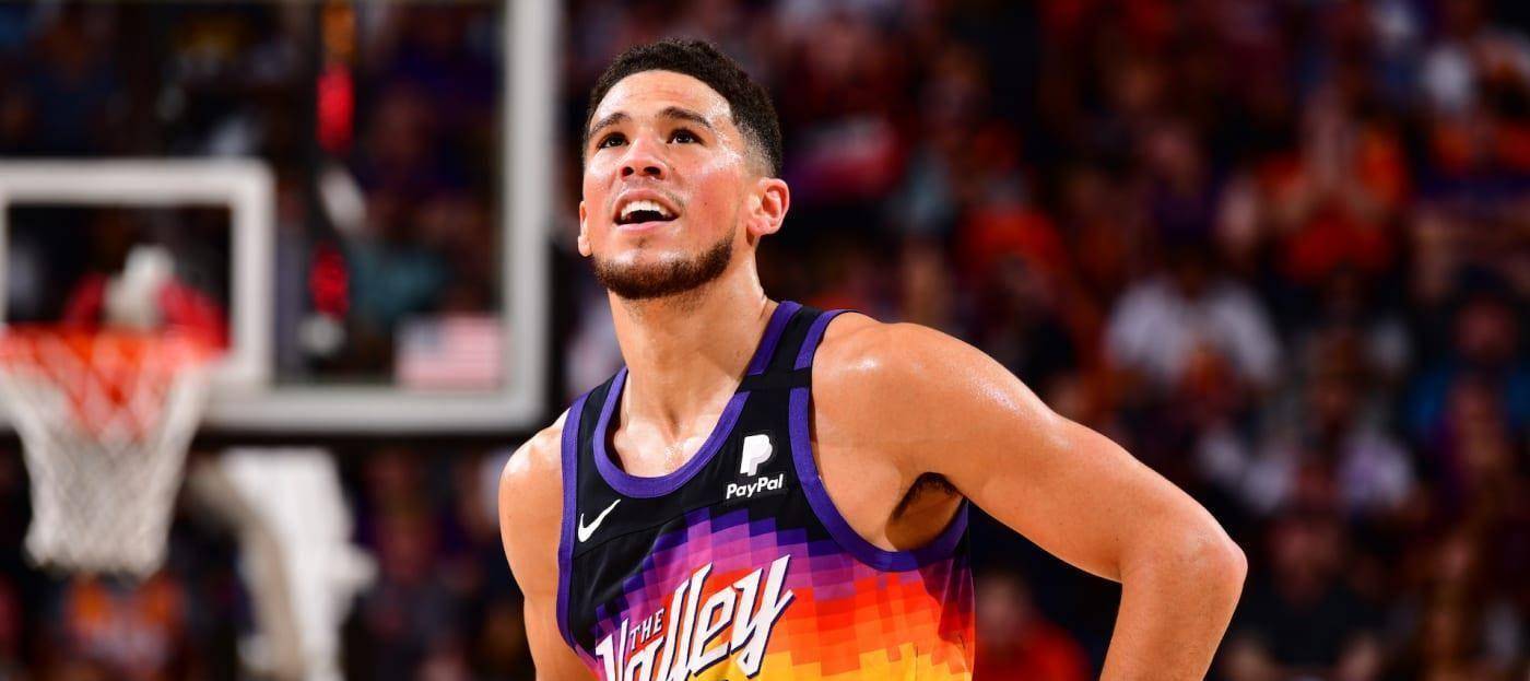 NBA公信力何在？布克米切爾無緣最佳陣容，詹姆斯卻入圍二陣