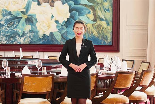 90后国宴级服务员姚碧,参与3次国宴服务,23岁成酒店副经理