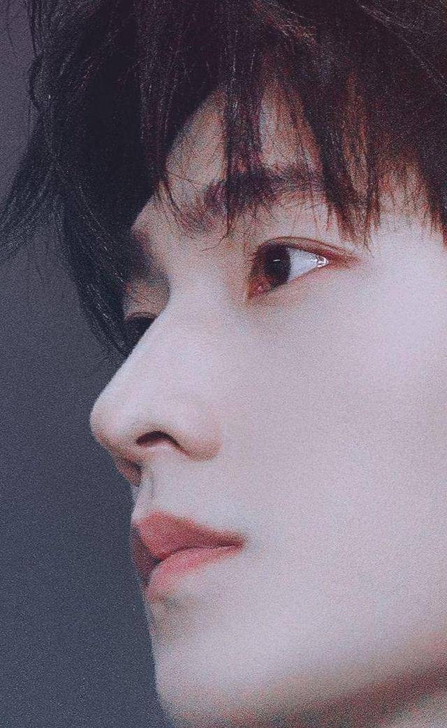 男明星的下颌线,能有多迷人?_白敬亭_气质_王一博