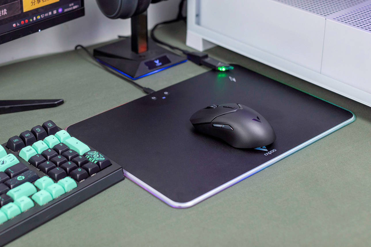 雷柏VT9PRO轻量化双模无线游戏鼠标,68g的重量到底香不香?