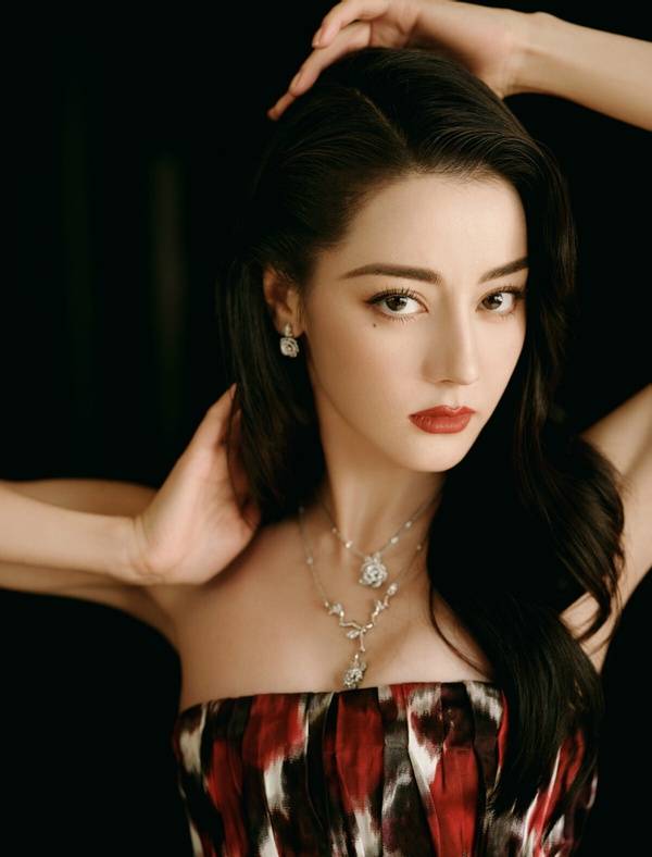 杨颖第4,范冰冰第3,迪丽热巴第2,冠军是真美