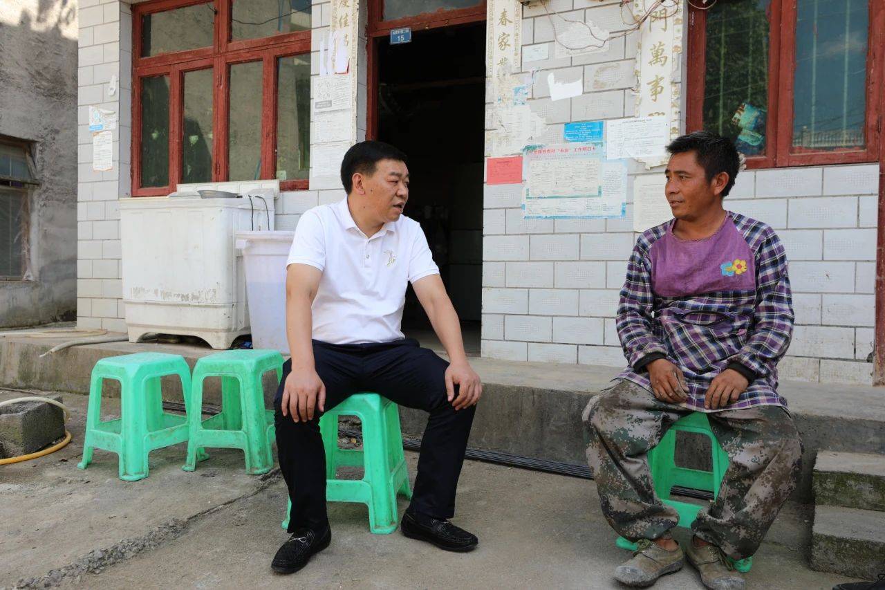 息烽县委书记漆勇到鹿窝镇调研_工作_群众_乡村