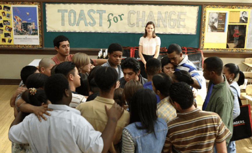 一部被低估的传记电影,它告诉你可以成为任何人_教育_艾琳·格鲁威尔