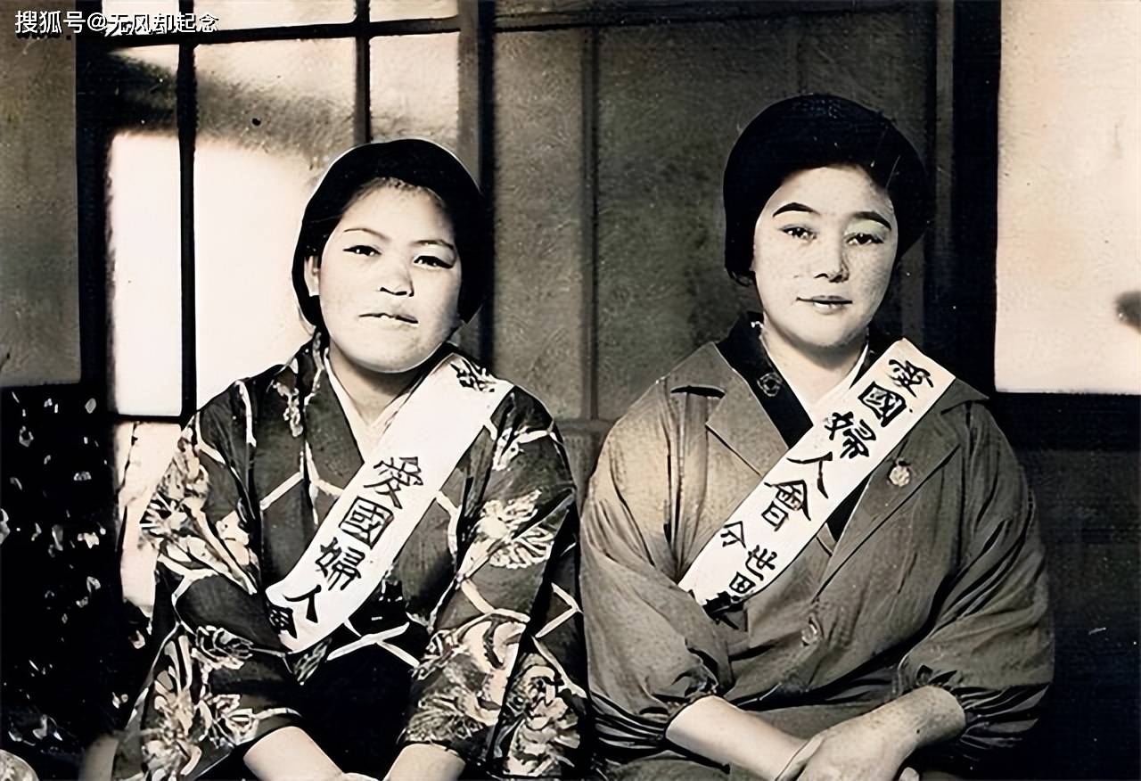 “日本”日本战败投降，12万日本女人被遗弃在我国东北，她们最后去哪了？