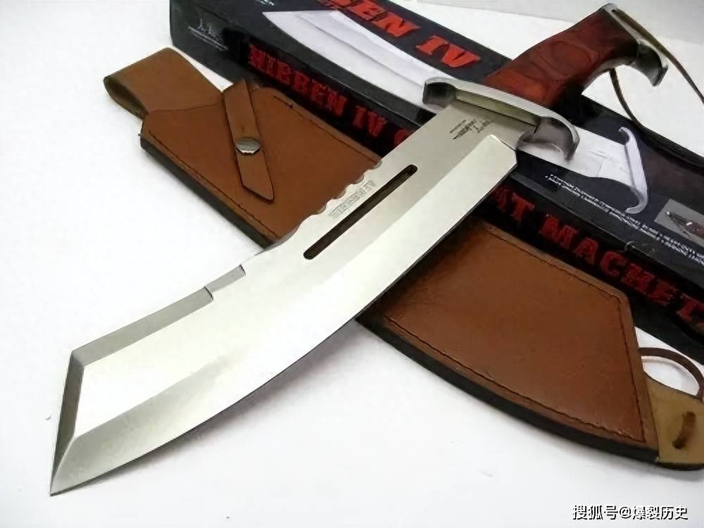 "兰博"多功能刀,因《第一滴血》风靡世界,硬汉们的最爱_刀柄_刀具_全