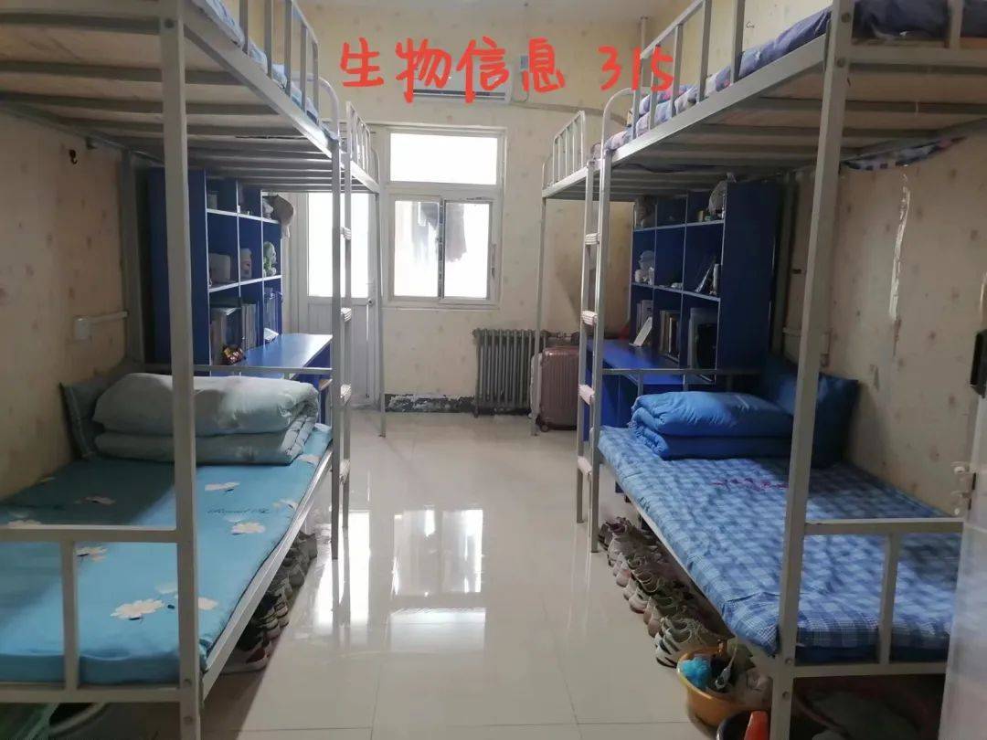 激情飞扬】医学院开展新生宿舍内务训练及评比活动_生活_军训