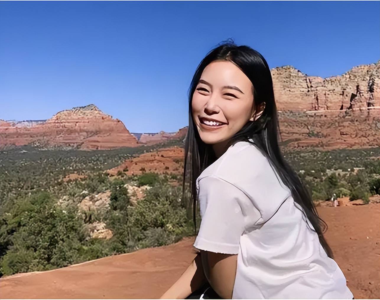 女友苏湘涵宣布,要以歌手出道,网友:蹭热度消费逝者_标签_人们_bella