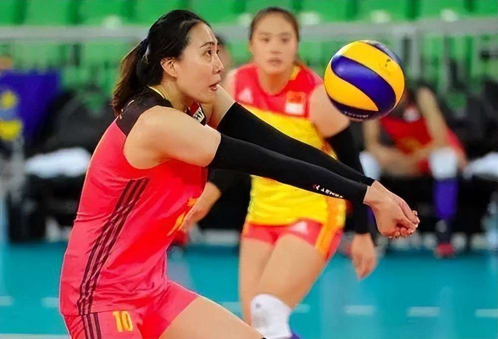 朱悦洲:前浙江女排队长,一直作为周苏红和张磊的接班人存在_中国女排