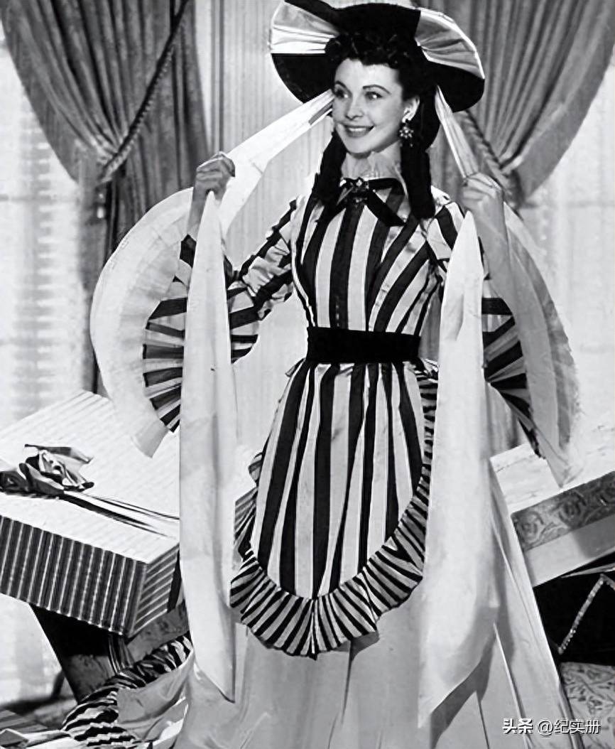 特别是电影的主题曲,如《taras theme》,成为了影片的代表性音乐,将