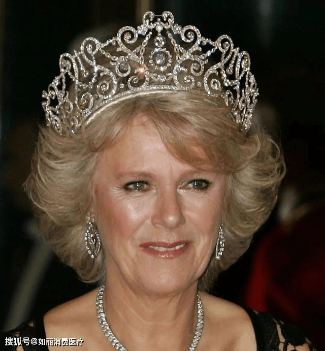 原来玛丽王后才是英国王室珠宝的集大成者~~~_祖母绿_冠冕_维多利亚