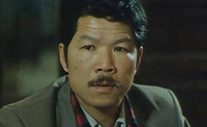 广东演员"牛局长"鲁牛老当益壮,82岁的他仍不忍阔别广东观众_经典_一