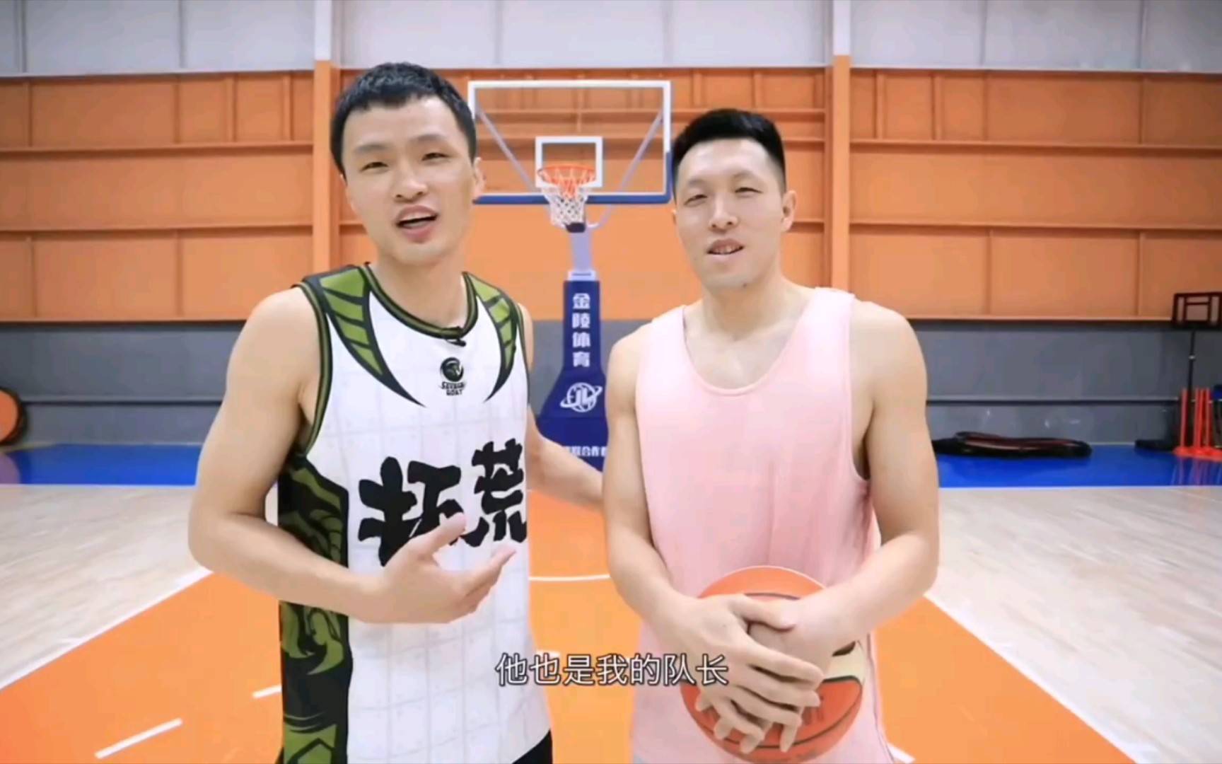 粉丝继续挖李观洋黑料:五星上将背刺合伙人,说南方小朋友没教养