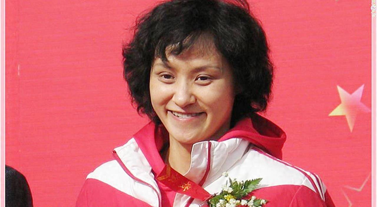 回顾:体坛败类胡娜,41年前叛逃投入美国,如今竟然回国"捞金"_比赛