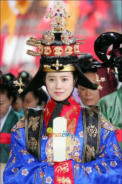 废妃尹氏-灰姑娘的童话故事,恶毒王妃的作死之路_尹起_宫廷_历史