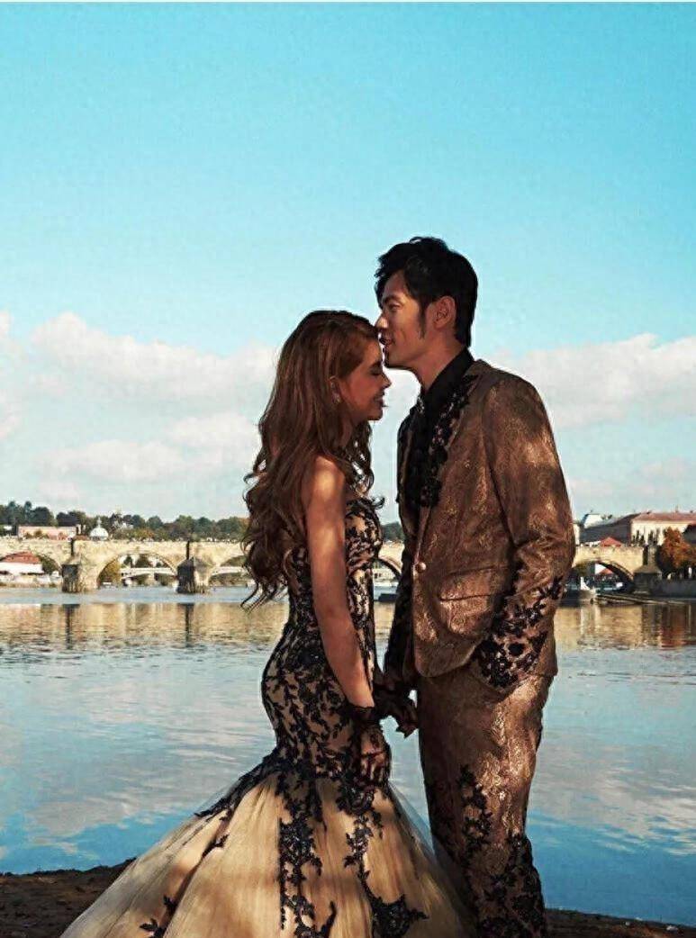 周杰伦,张杰,薛之谦塌房?被曝光出轨并已生子_网友_小三_孩子