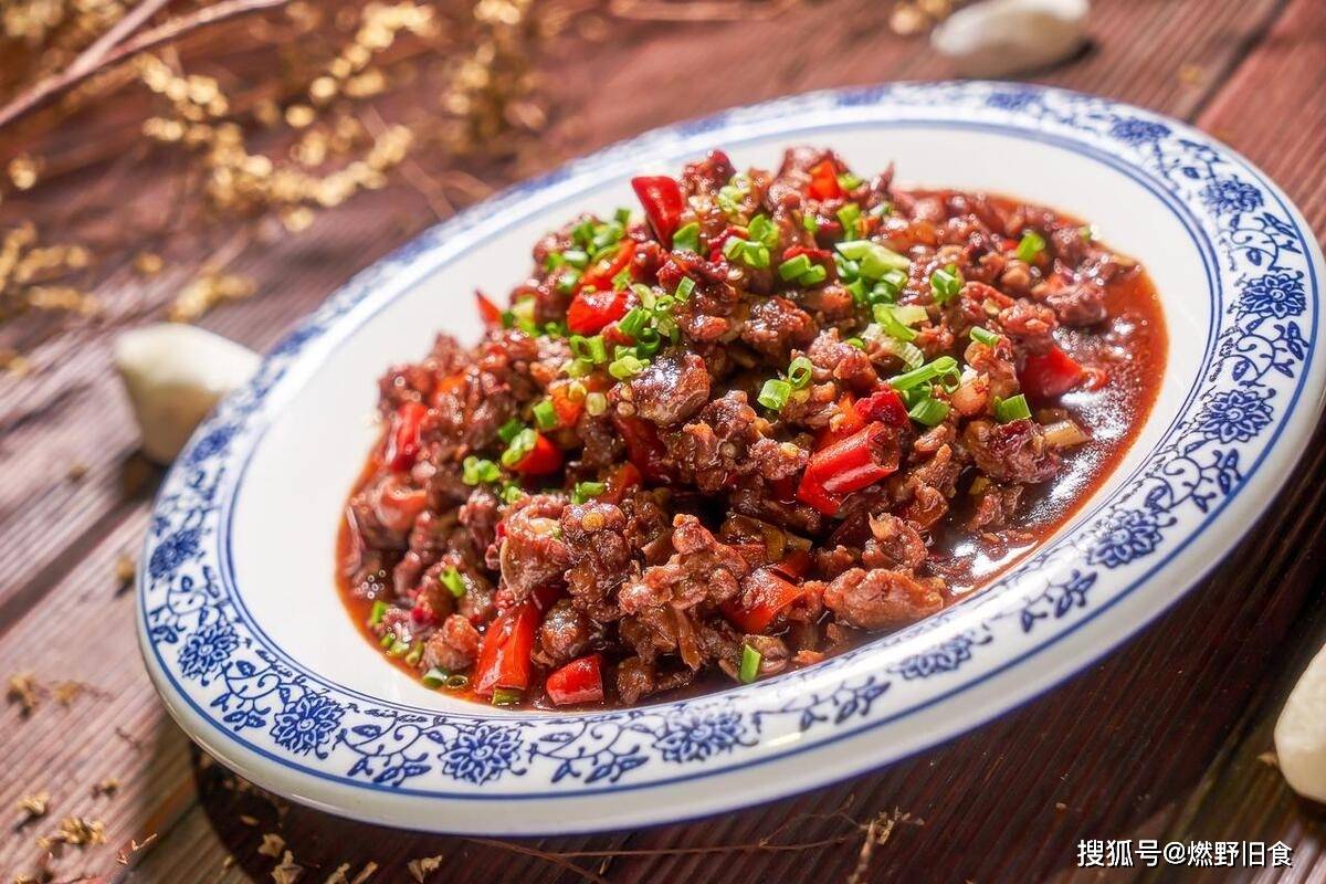 莲花血鸭赣南风味阁:想吃正宗的赣州菜,那就来这家,三杯鸡是首推,赣南