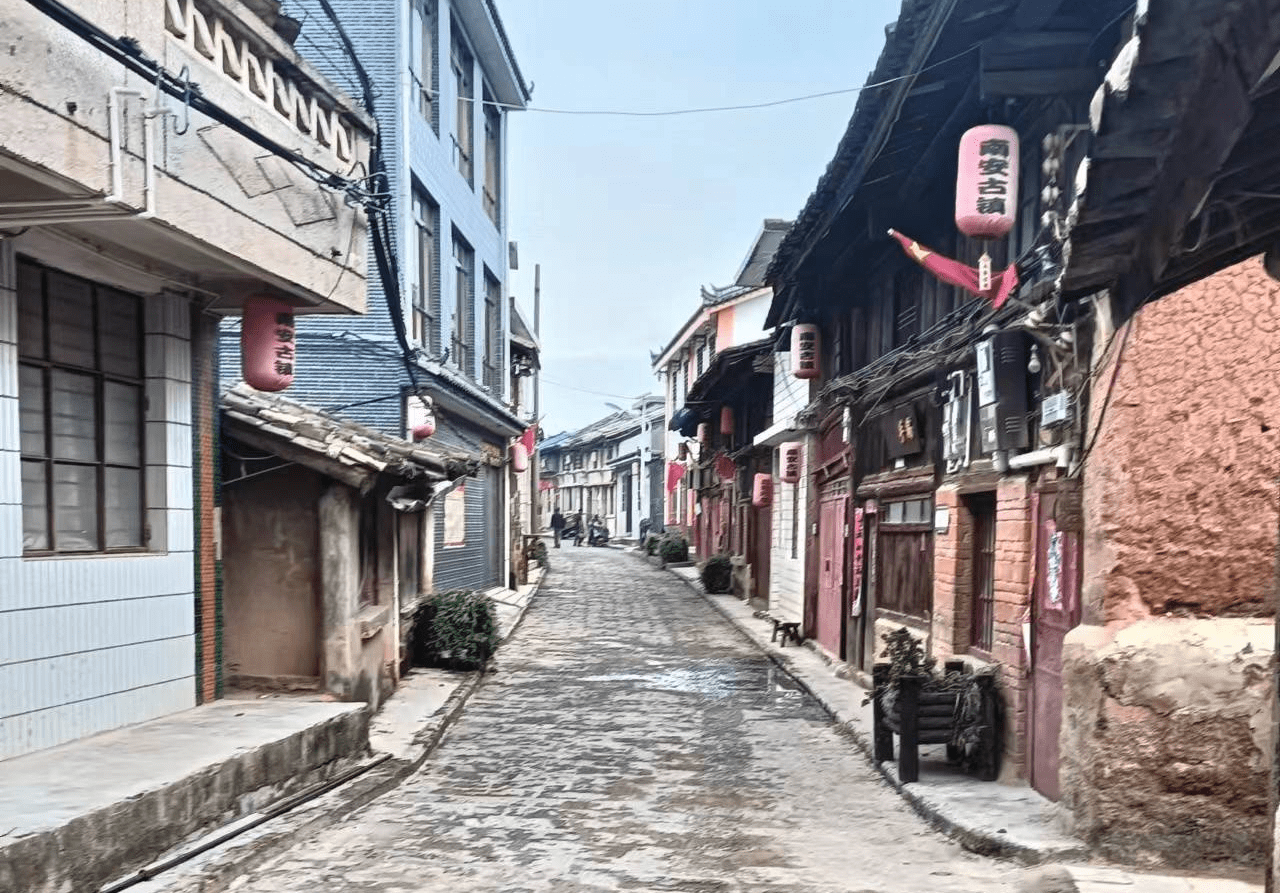 乡村振兴|楚雄市子午镇:把葡萄井泉矿泉水搬出大山 让幸福生活在家