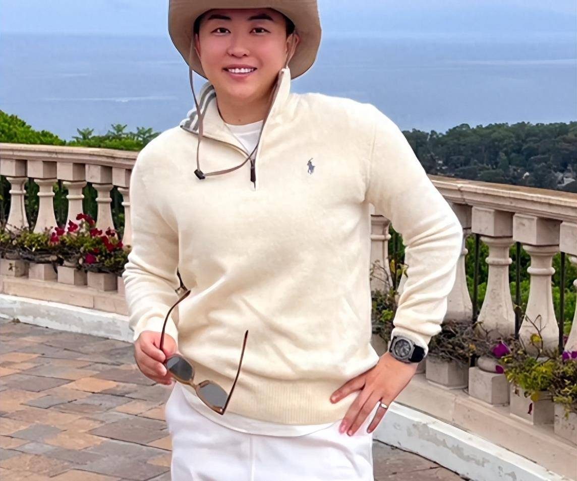 叶海洋带母亲赴美检查,手握小蝌蚪表情期待,本人4字回应_网友_女儿