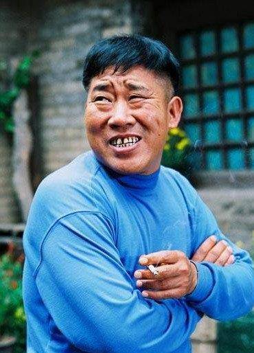 出道多年的杜旭东,在许多影视剧中也给观众留下了深刻的印象,如《烈火