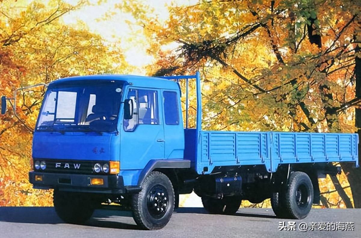 带您回忆70,80,90年代最经典的那些卡车,开过一台的都不年轻了_驾驶室