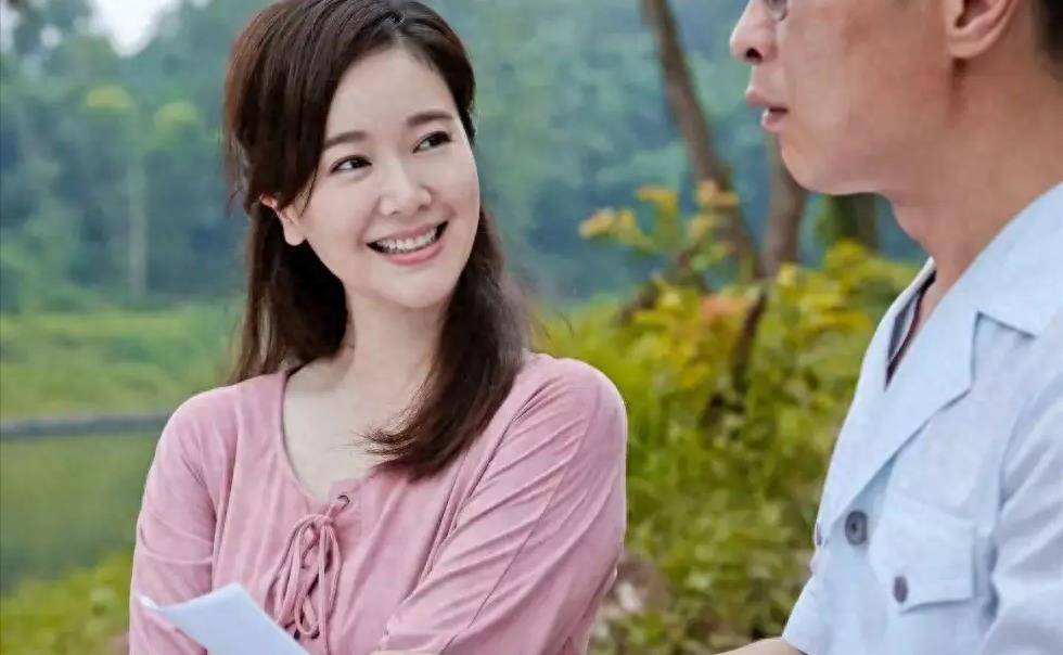 陈道明为她自降片酬,孙红雷是她绯闻对象,左小青究竟有何魅力?