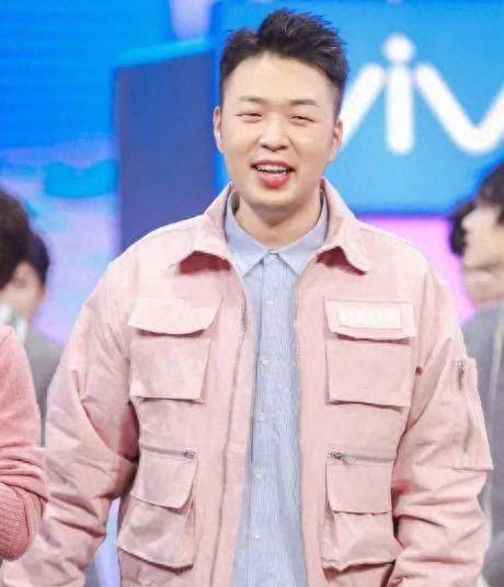 "老实人"杜海涛:干啥啥不行,装傻第一名,他到底多有钱?