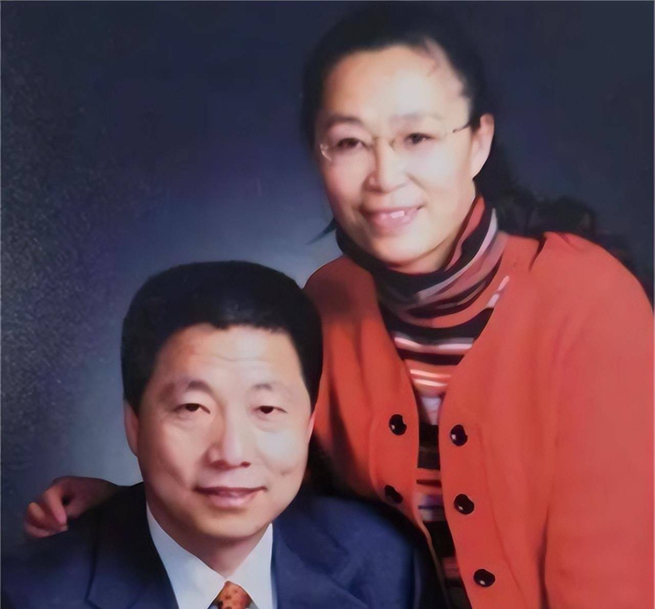 气质高雅,貌美端庄_空军飞行员_丈夫_湘潭