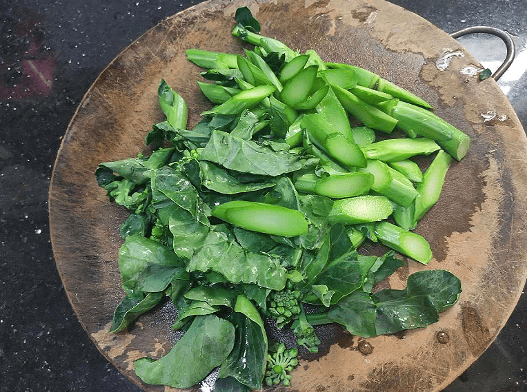 我在月球有个矿