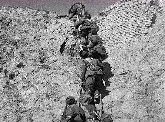 马家军纵横西北数十年,一直是我军的劲敌,为何49年被一野吊打?