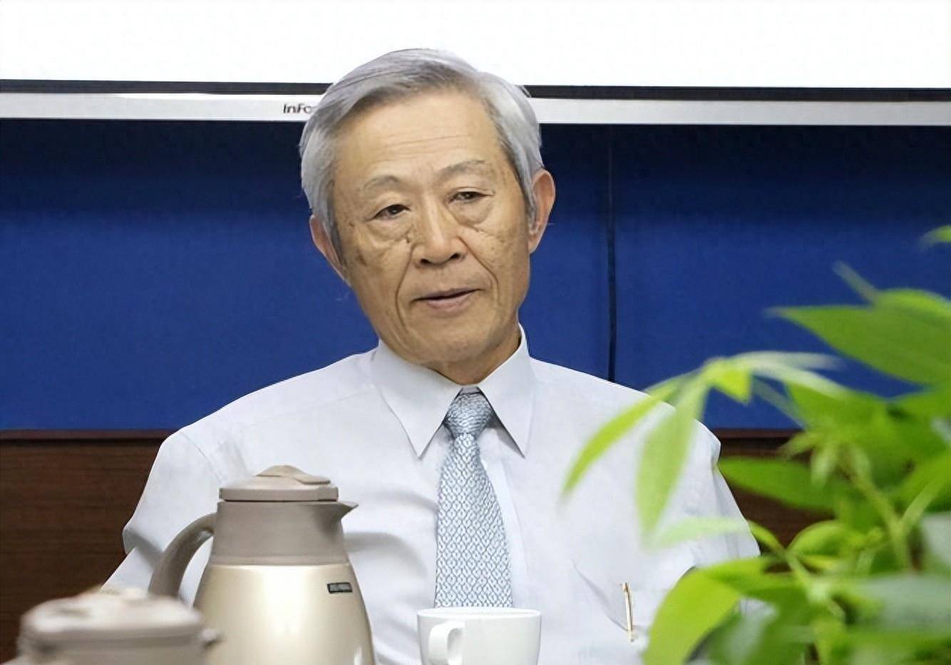 绿营名嘴污蔑恩师叫嚣"奉陪到底",知名教授坚决提告_赵春山_范世平