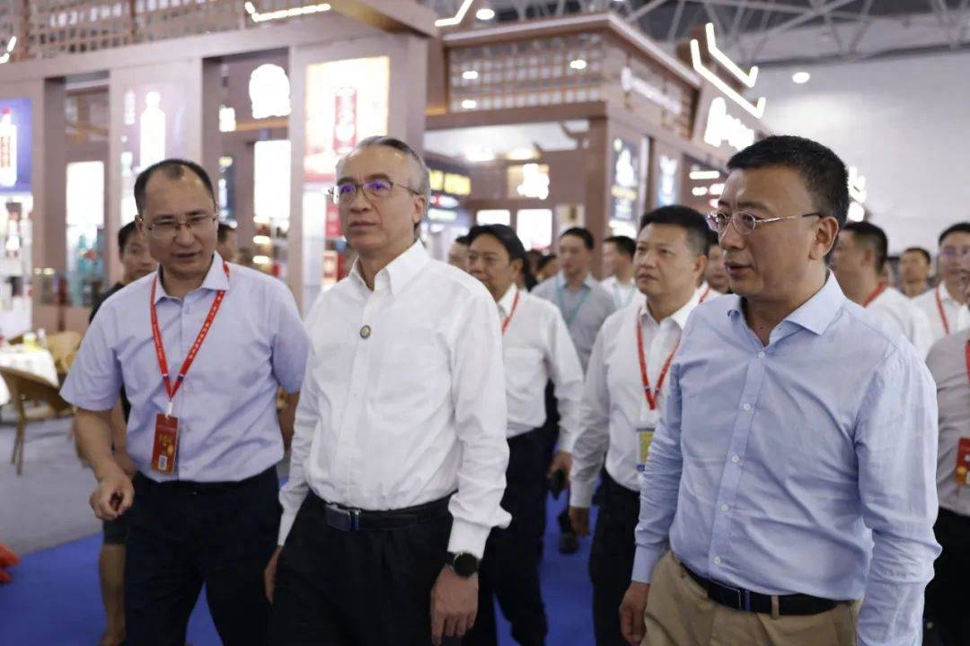 副省长蔡朝林,贵州省遵义市委常委,仁怀市委书记芦忠于,中共仁怀市委