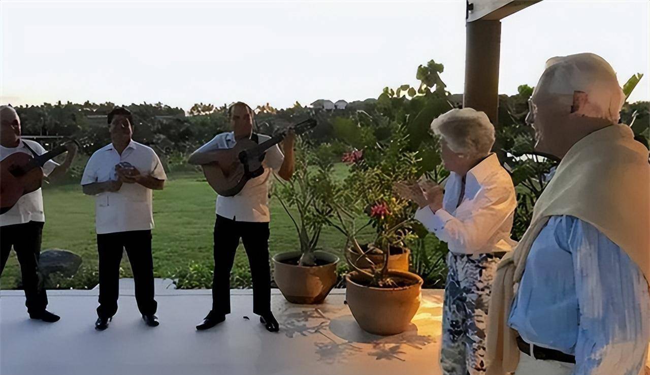 73年相守,加拿大夫妻执手共赴黄泉,"安乐死"案例首次面向大众_乔治