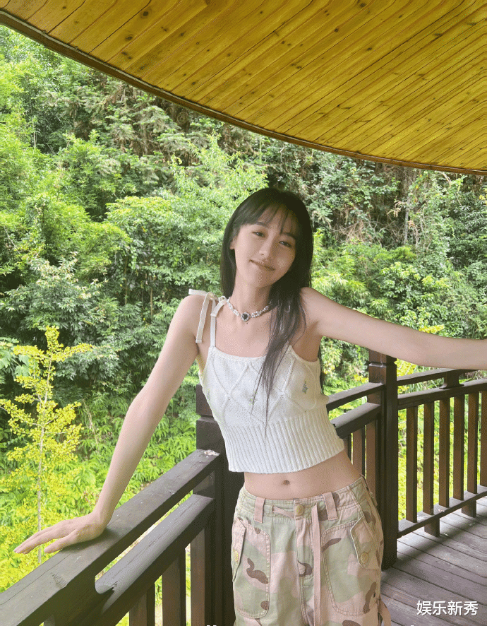 此前,袁冰妍的经纪公司喜天影视回应称,已经与袁冰妍解约,未发现有