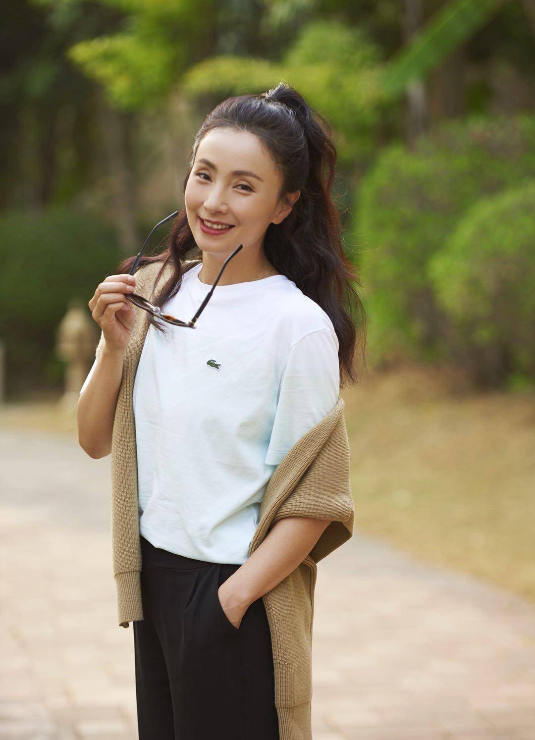 她是全运会冠军,与徐峥因戏结缘,如今成人生赢家,事业爱情双丰收_陶虹