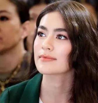 从cp情侣到真爱人,数年恋爱终于喜结连理_kim_mark_vill