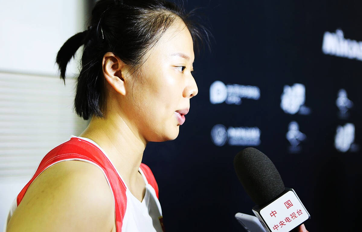 尤其是乌克兰队追发龚翔宇和李盈莹的战术收到了效果,让中国女排这两