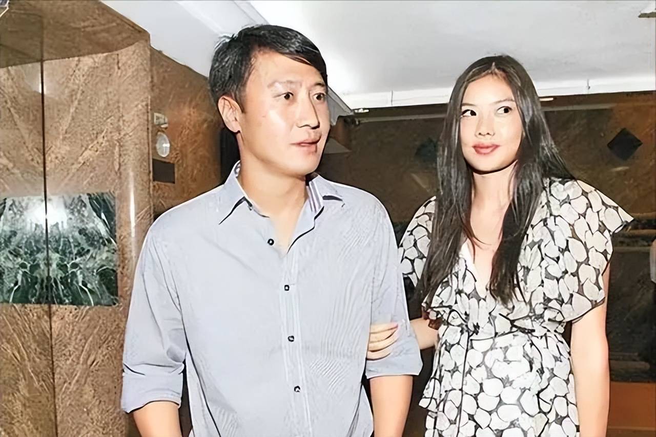 乐基儿和富豪老公朱智豪离婚了,黎明都拿捏不住的女人_舒淇_香港_女友