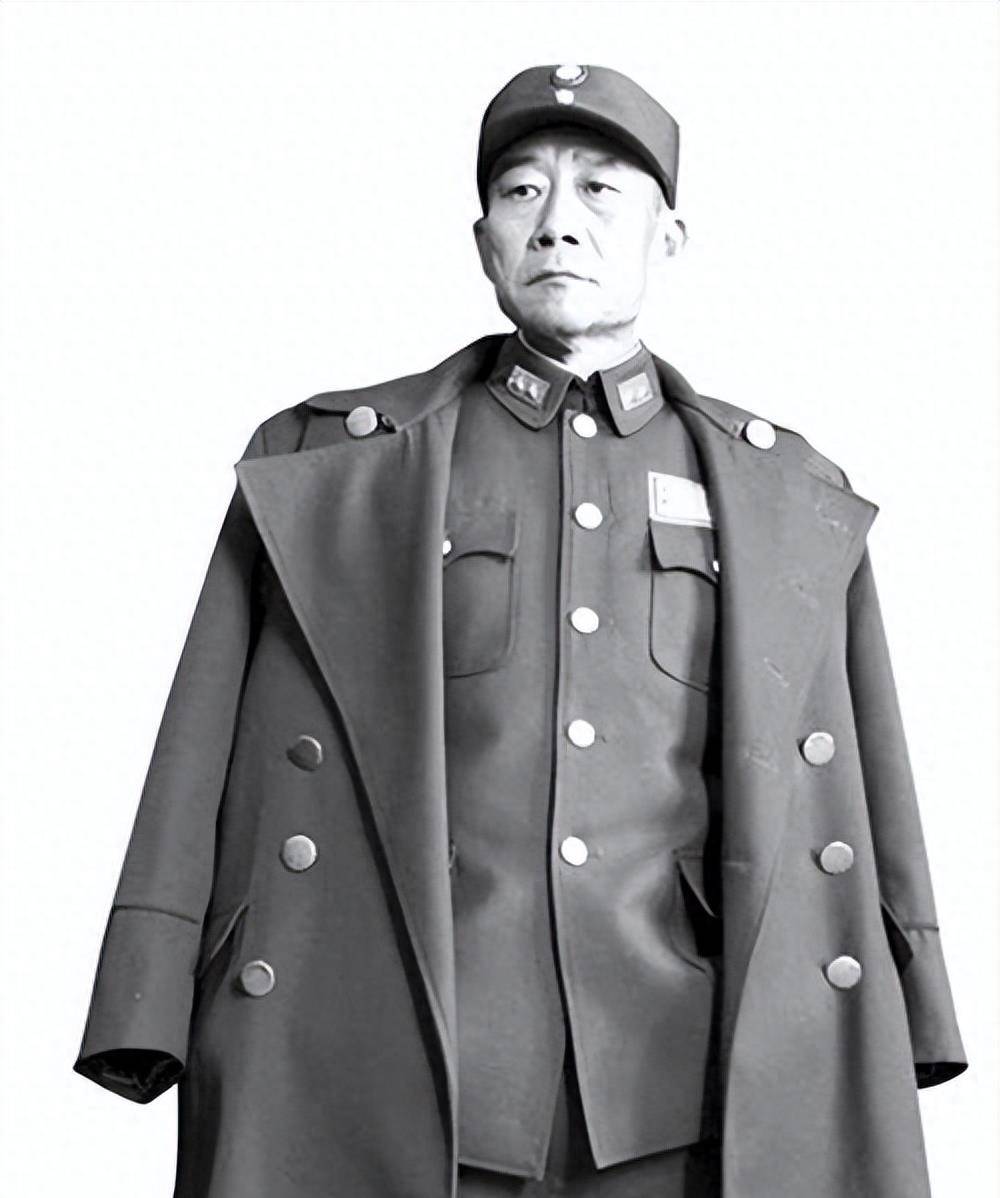 随着李根的长大,李雪健的演艺事业也逐渐红火,成为了电影界的知名演员