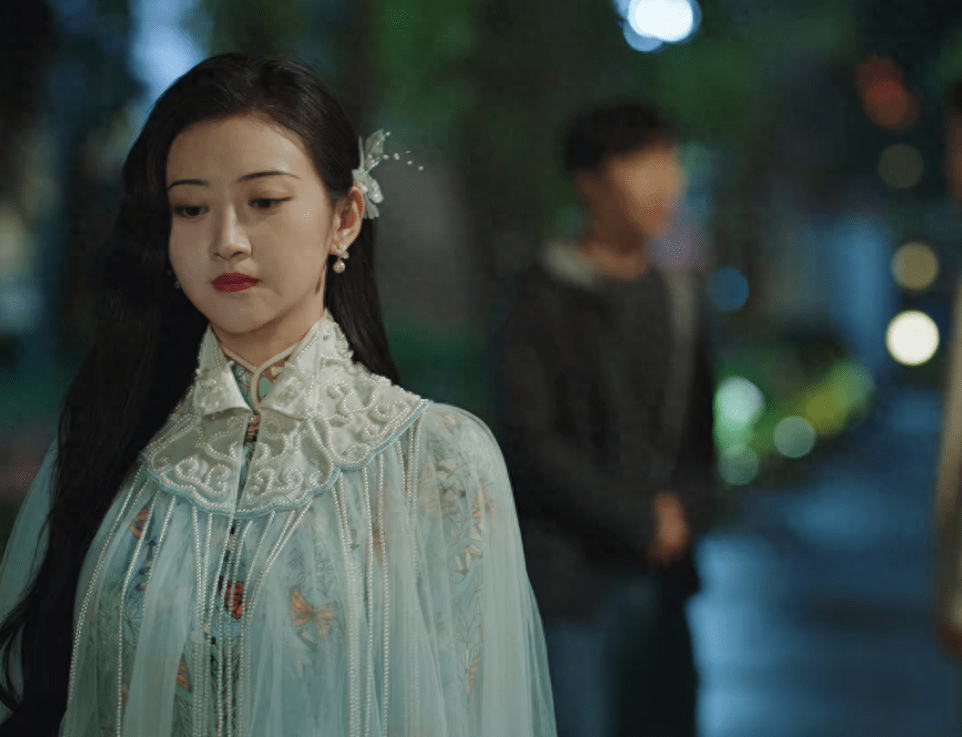 司藤:柳叶眉,珠圆玉润,高冷又不失温情,景甜终于演对角色了_秦放_生活