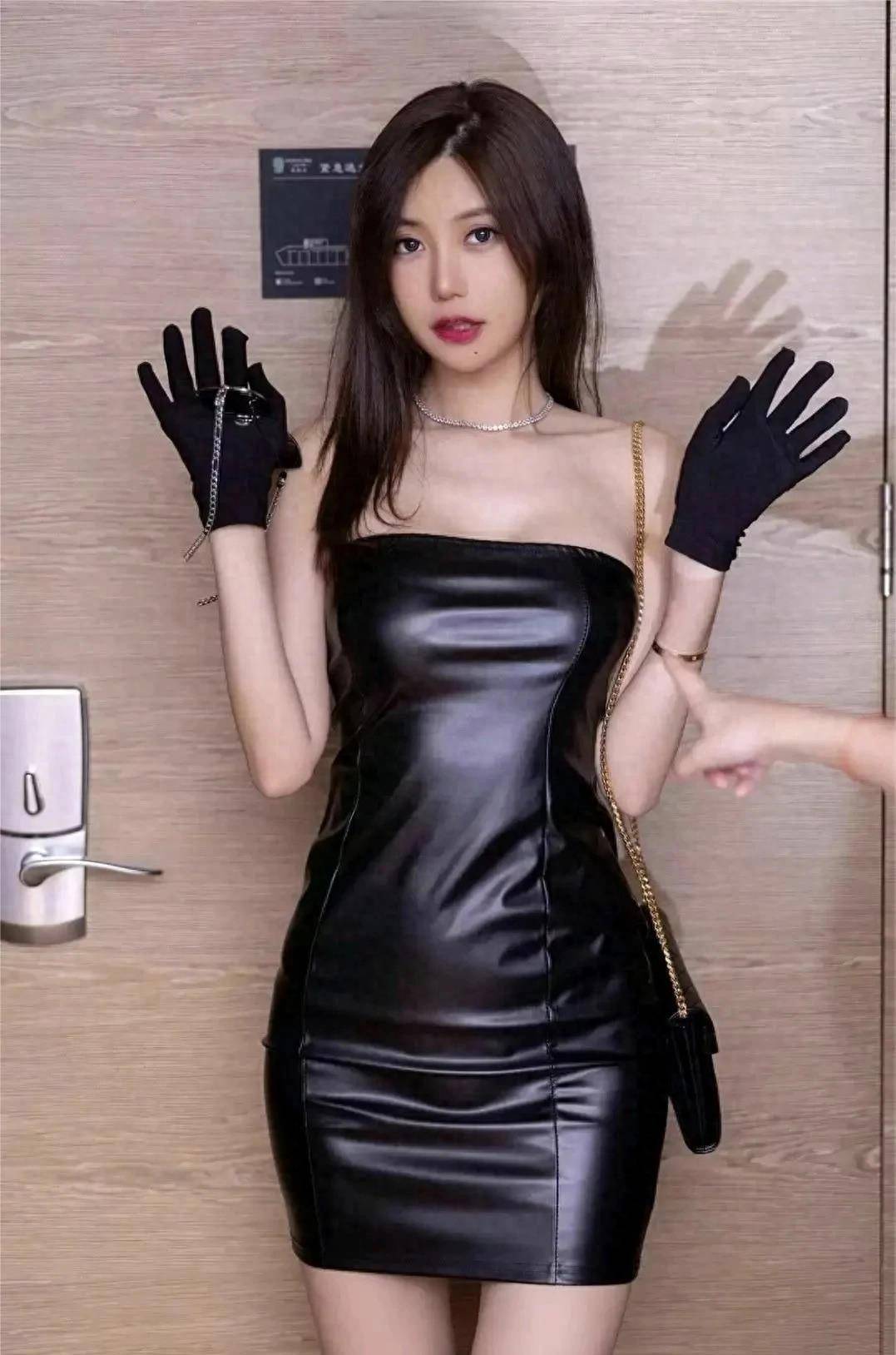 夏天女生皮衣穿搭技巧_时尚_整体_皮夹克