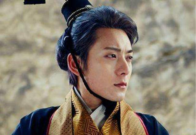 汉儒学者刘歆,为何在助王莽篡汉后,不安享荣华富贵反而起兵造反_宗族