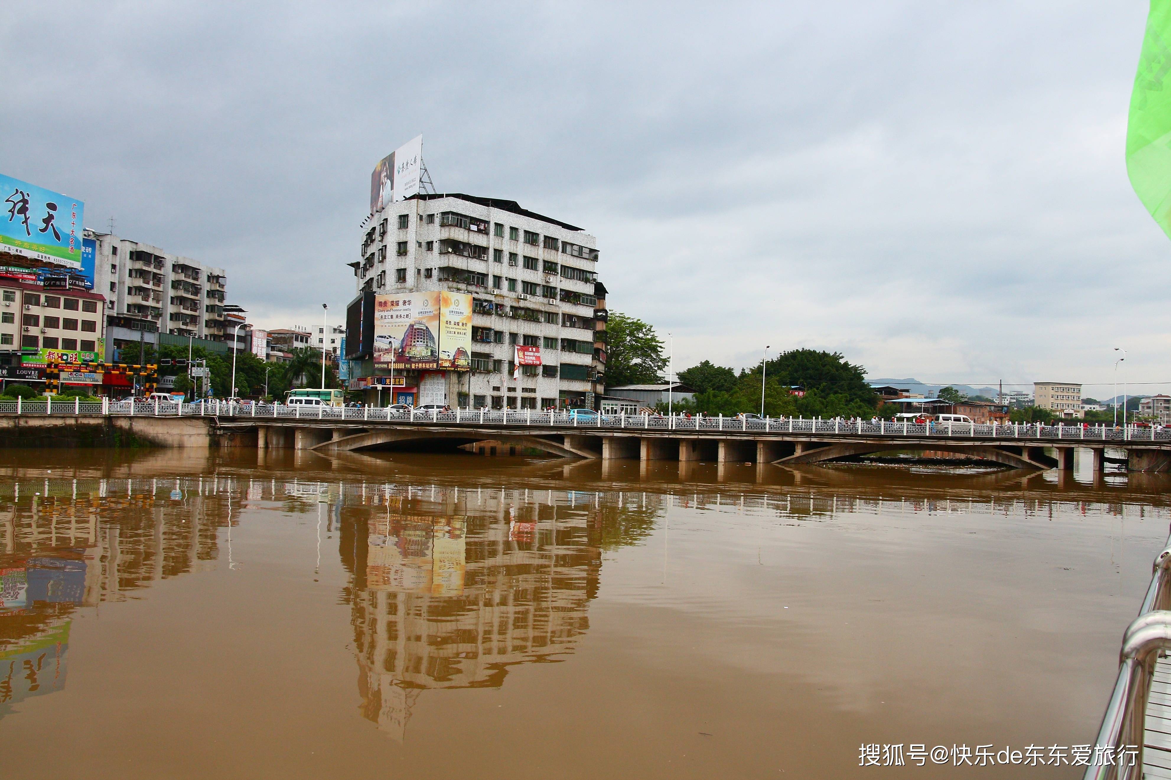 学海路与梅江连成一片汪洋,2013年8月洪水实录_程江_梅州_东山