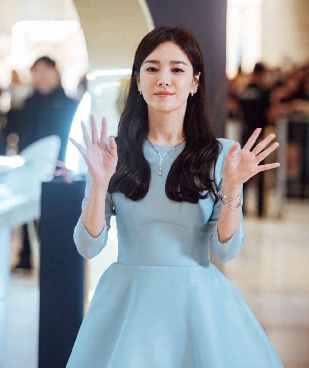 宋慧乔不愧是时尚女王!