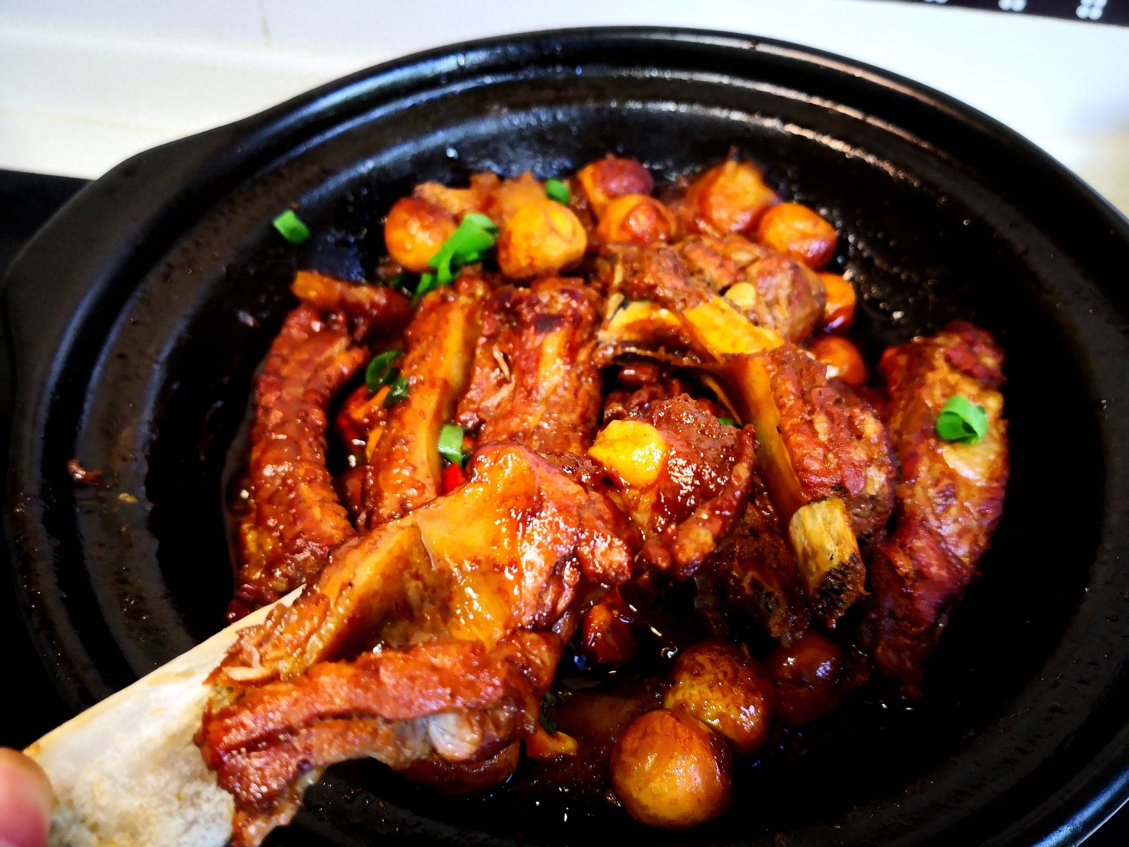 排骨加它是一绝,无愧是"秋补佳品",好营养,补而不腻,真香啊_土豆_砂锅