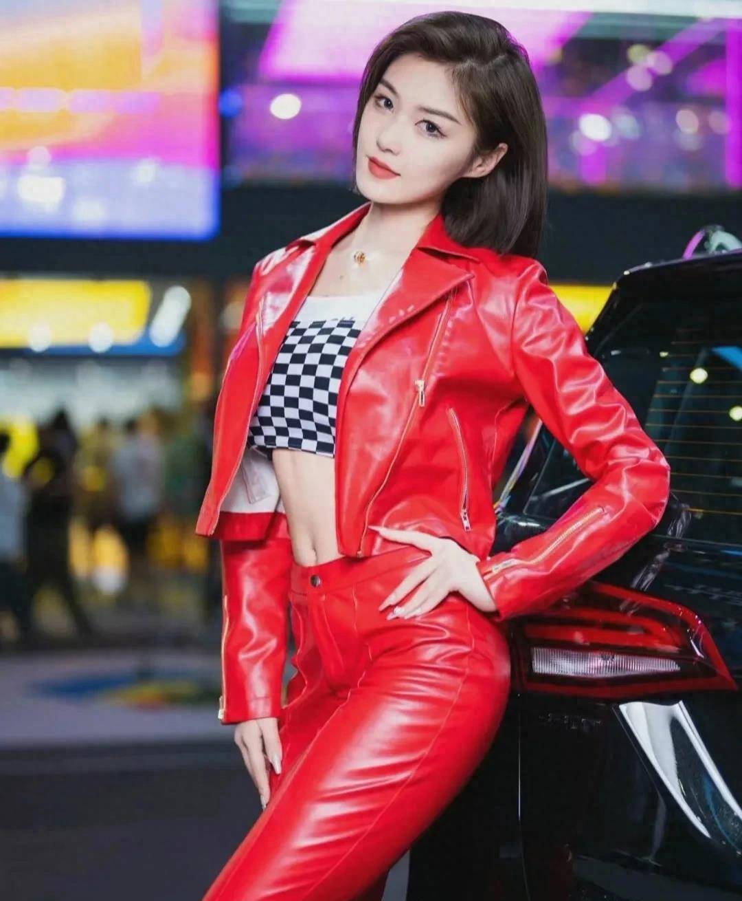 性感迷人的女模特照片,经典照片,欢迎朋友们欣赏_身高_体重_杨晨晨