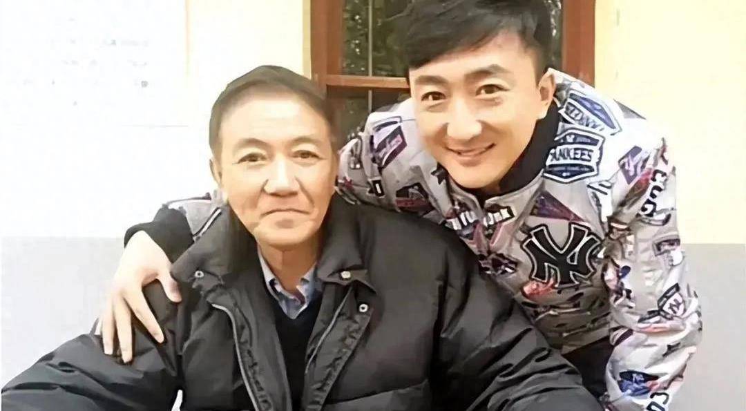 知名演员40岁二胎得女,41岁突然离世,将悲痛都留给家人_刘伯勋_生活